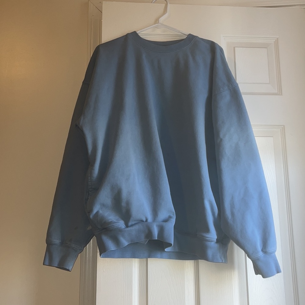 Brandy Melville Crewneck!!!